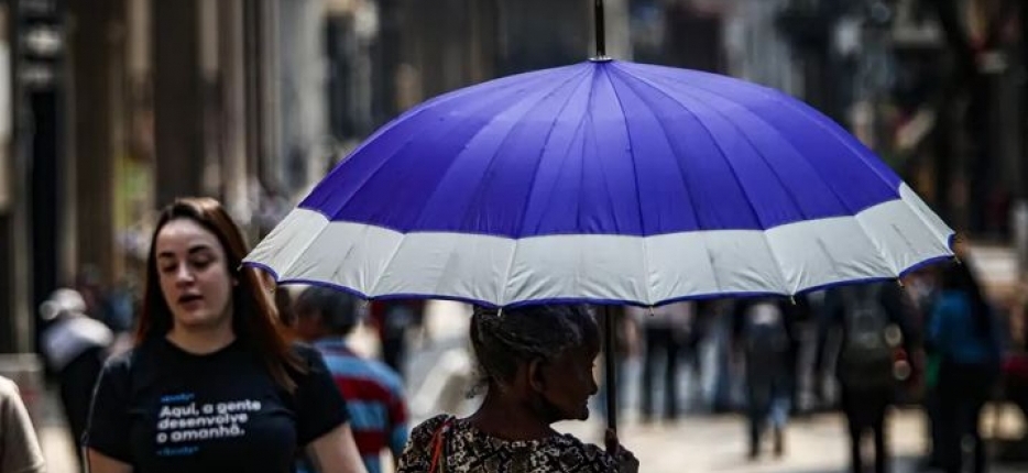 Inmet mant�m alerta vermelho e afirma que onda de calor deve atingir 1,2 mil cidades