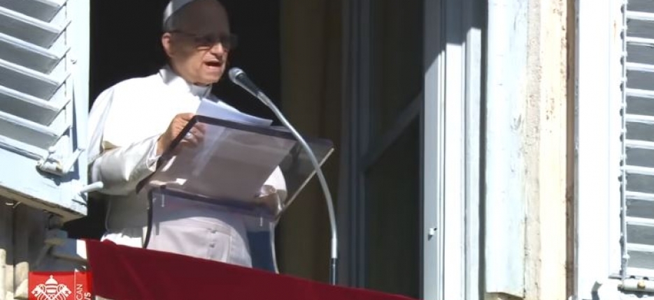 O Papa: que as miragens do mundo n�o sufoquem a chama do amor nas fam�lias