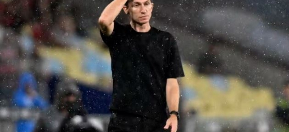 Flamengo demite Filipe Lu�s