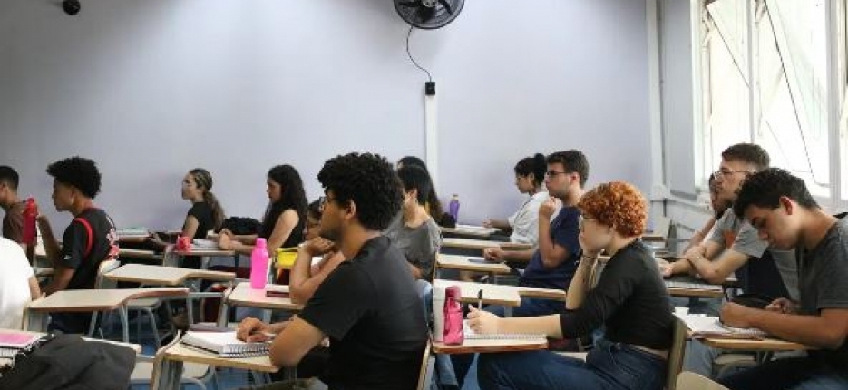 MEC abre inscries para apoio e financiamento de cursinhos populares
