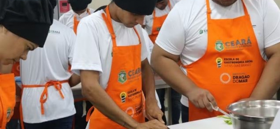 Escola de Gastronomia Social oferta 140 vagas para cursos profissionalizantes gratuitos