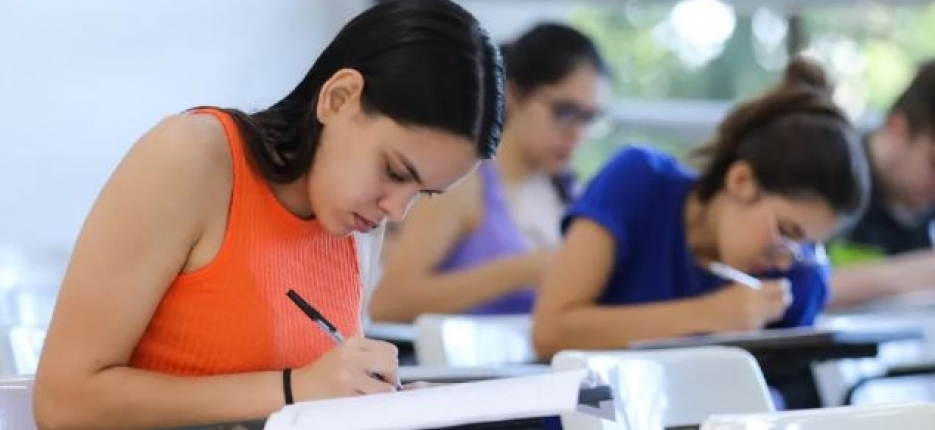 Desenrola poder� ajudar 74 mil devedores do Fies no Cear�; d�vida ultrapassa R$ 1 bilh�o