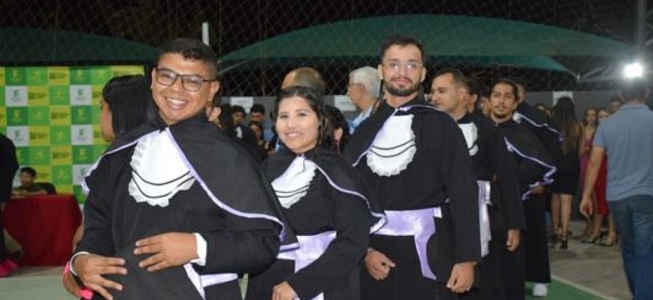 IFCE Tiangu realiza solenidade de Colao de Grau